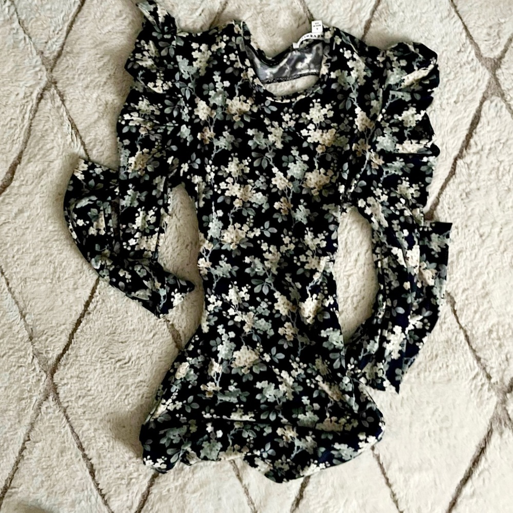 floral long sleeve with cutout back